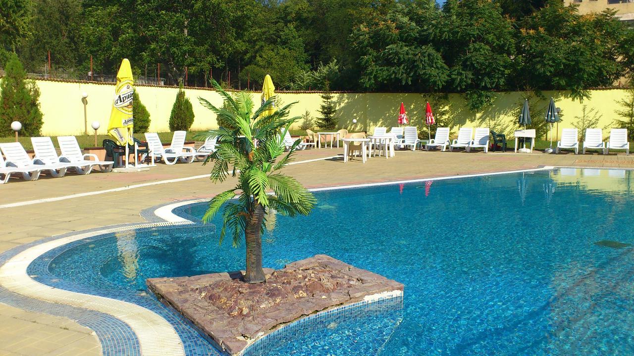 Hotel Mimoza Razgrad Eksteriør billede