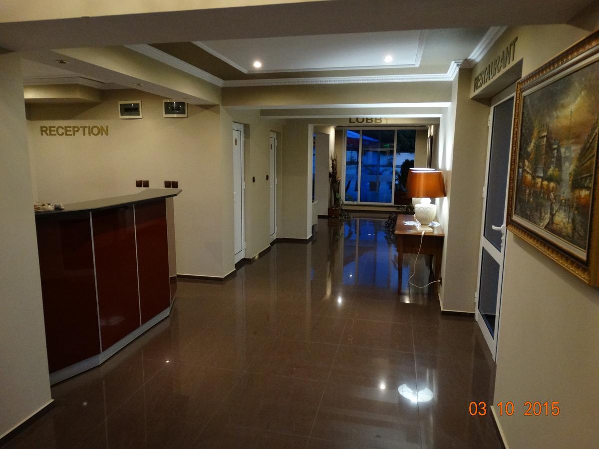 Hotel Mimoza Razgrad Eksteriør billede