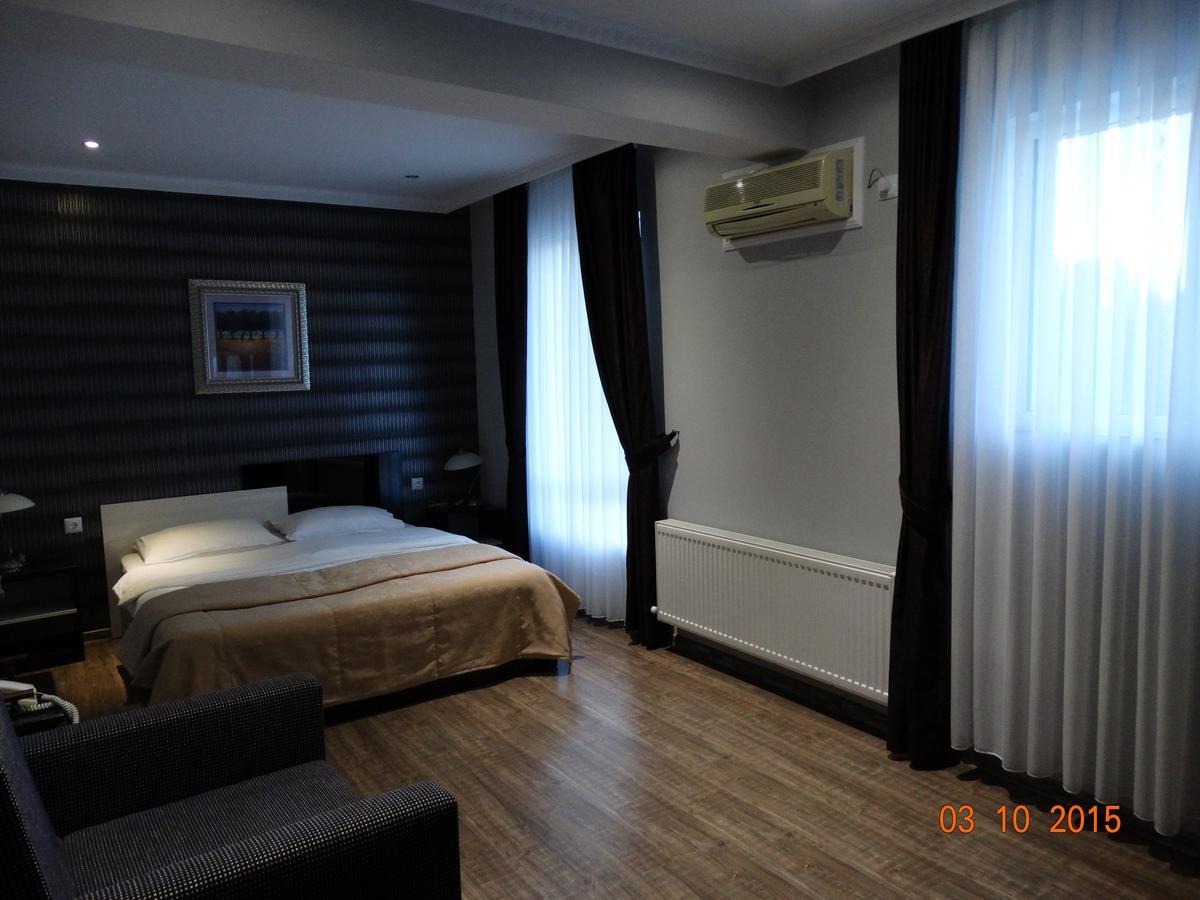 Hotel Mimoza Razgrad Eksteriør billede