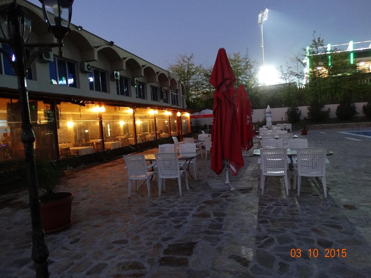 Hotel Mimoza Razgrad Eksteriør billede